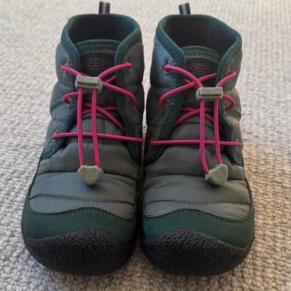 KEEN Howser II Chukka Green & Pink Winter/Rain Boots